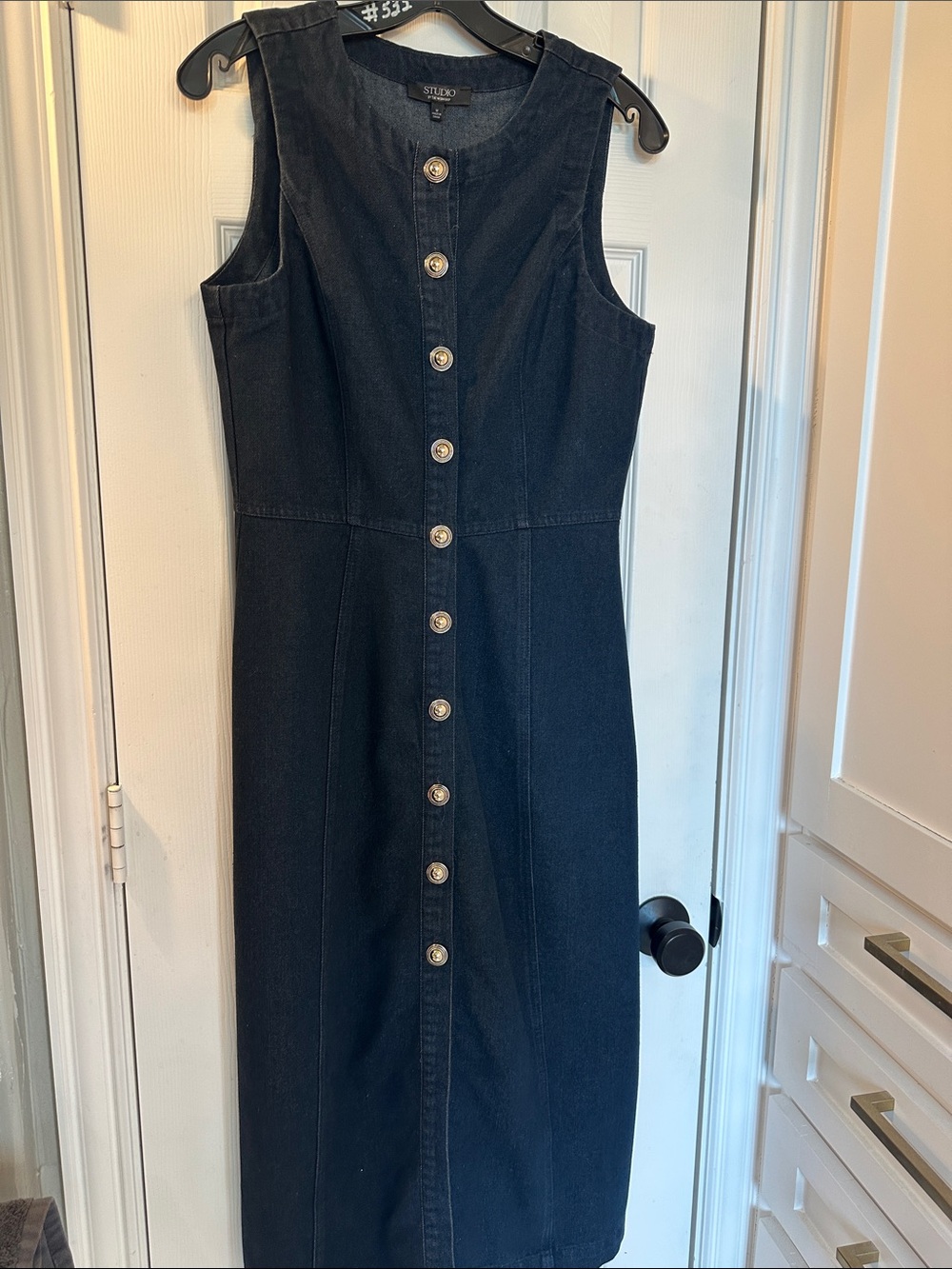 Studio dark blue denim Sleeveless Button-Front Midi Dress. NEW 🆕